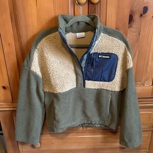 Columbia Olive and Beige Fleece Jacket